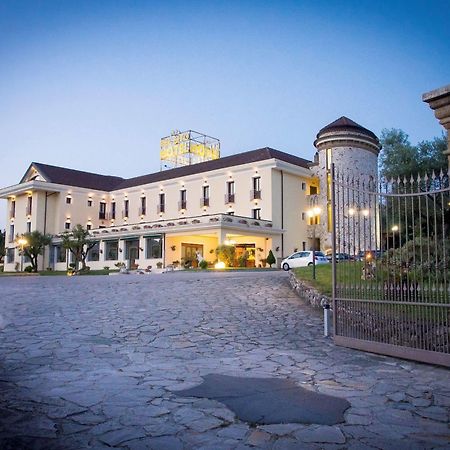 Bel Sito Hotel Due Torri Manocalzati Exterior foto